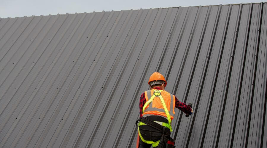 Expert Emergency Roof Repairs services in Jonesville, IN