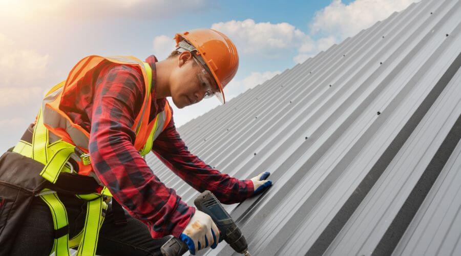 Owens Corning roofing contractor in Jonesville, IN